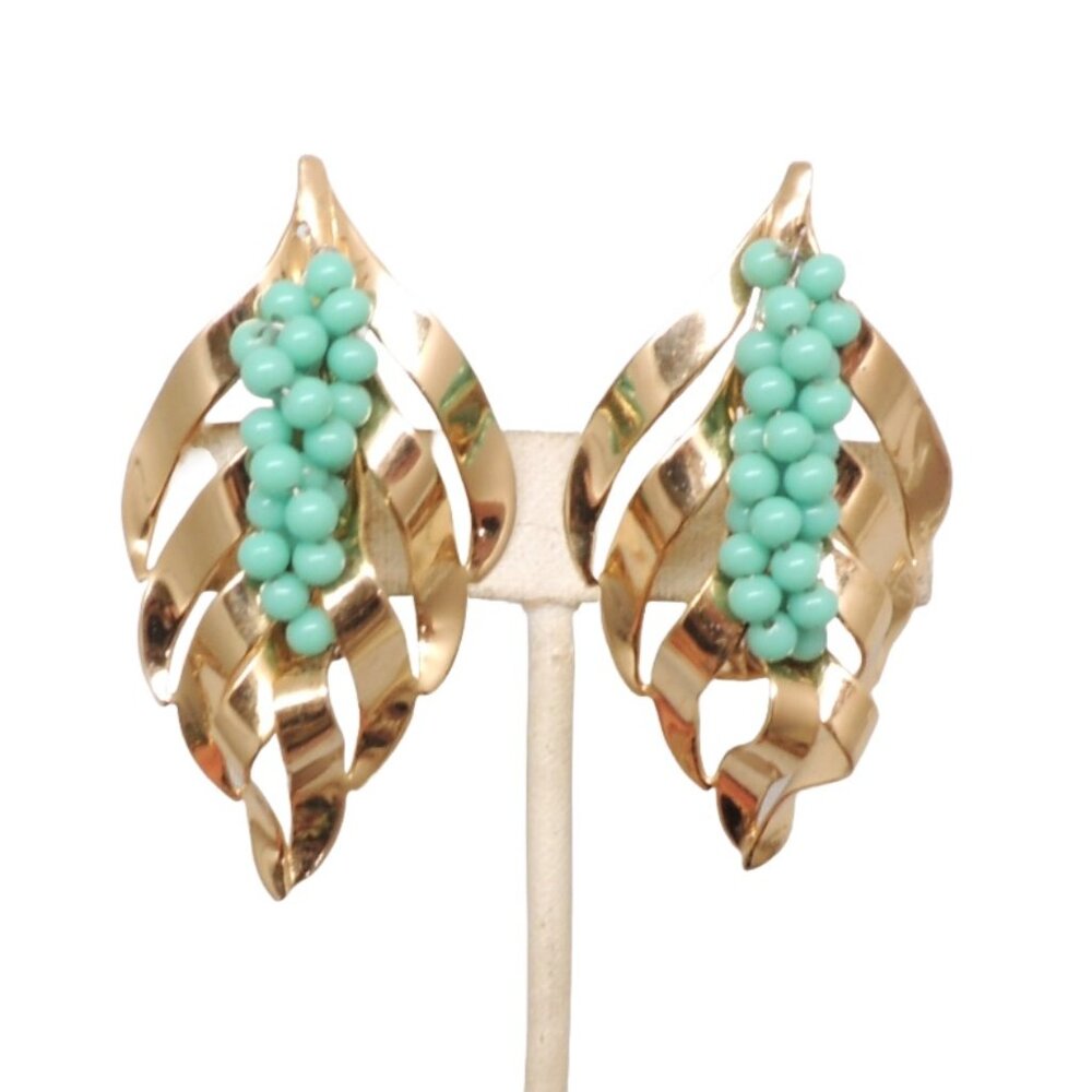 Vintage 1950s Signed Napier Goldtone Faux-Turquoise Beaded Clip Earrings